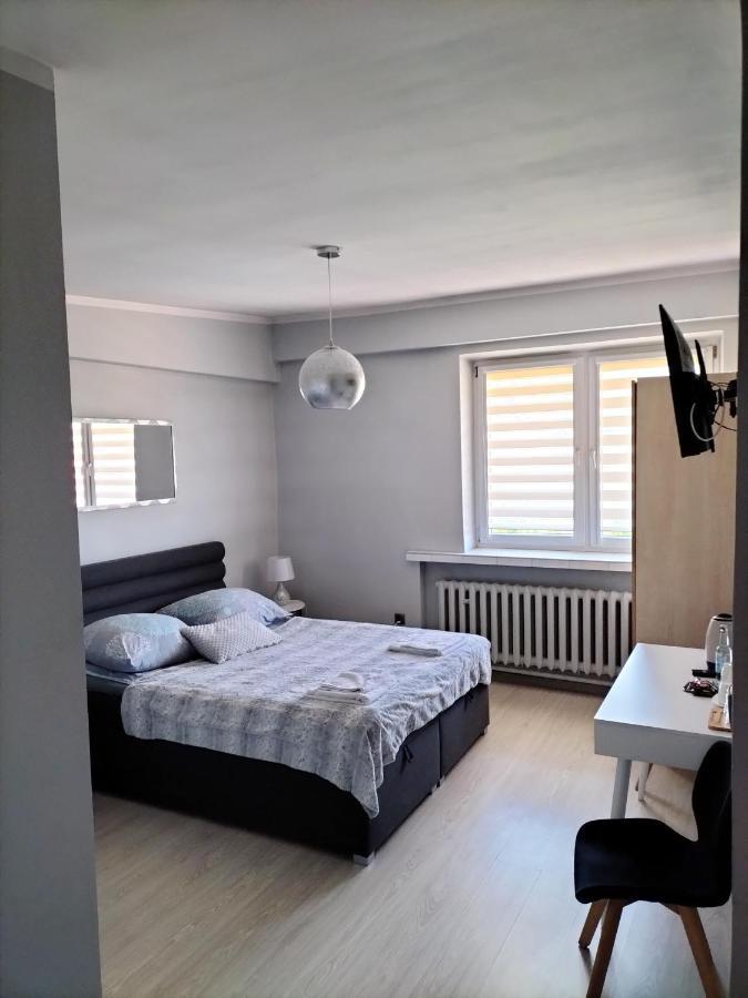 Restauracja Pod Jablonia Hotel Lacko Екстериор снимка